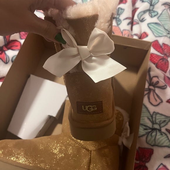 Ugg Bailey Bow Boots - Picture 2 of 6
